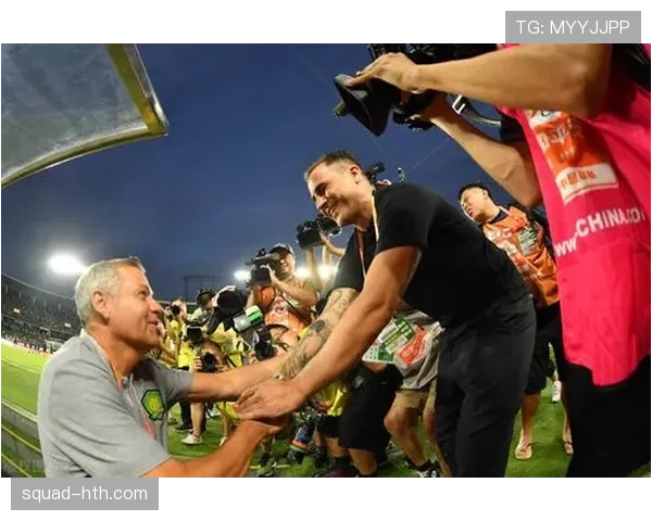 豪门巅峰对决一触即发，顶级球队强强对话引爆期待